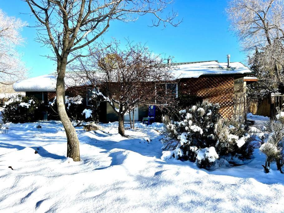 Fully Furnished, Serene Taos House Exteriör bild